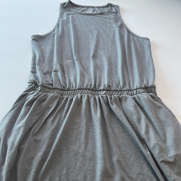 TEK GEAR DRYTEK ATHLETIC DRESS SZ MEDIUM gray - Picture 3 of 8